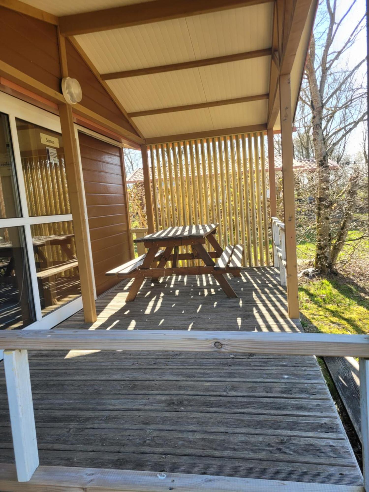 Camping Les Hirondelles Bourg-Sainte-Marie Exterior foto