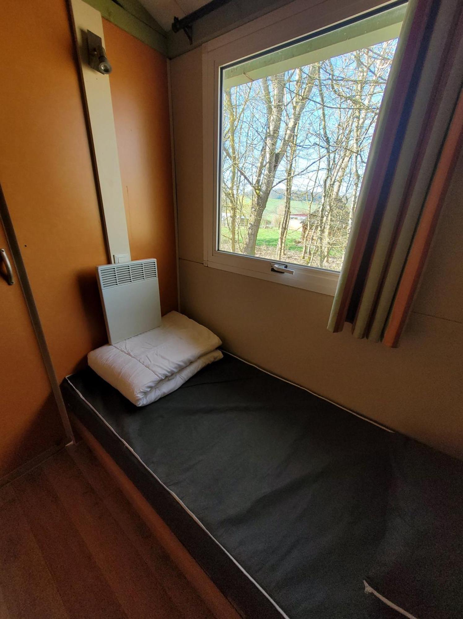 Camping Les Hirondelles Bourg-Sainte-Marie Exterior foto
